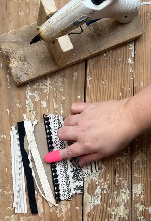 Ribbon Collage Heart Frame